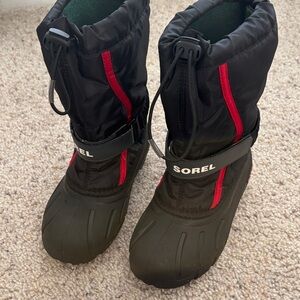Boys Sorel snow boots